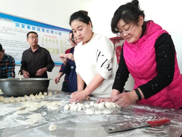 包饺子.jpg