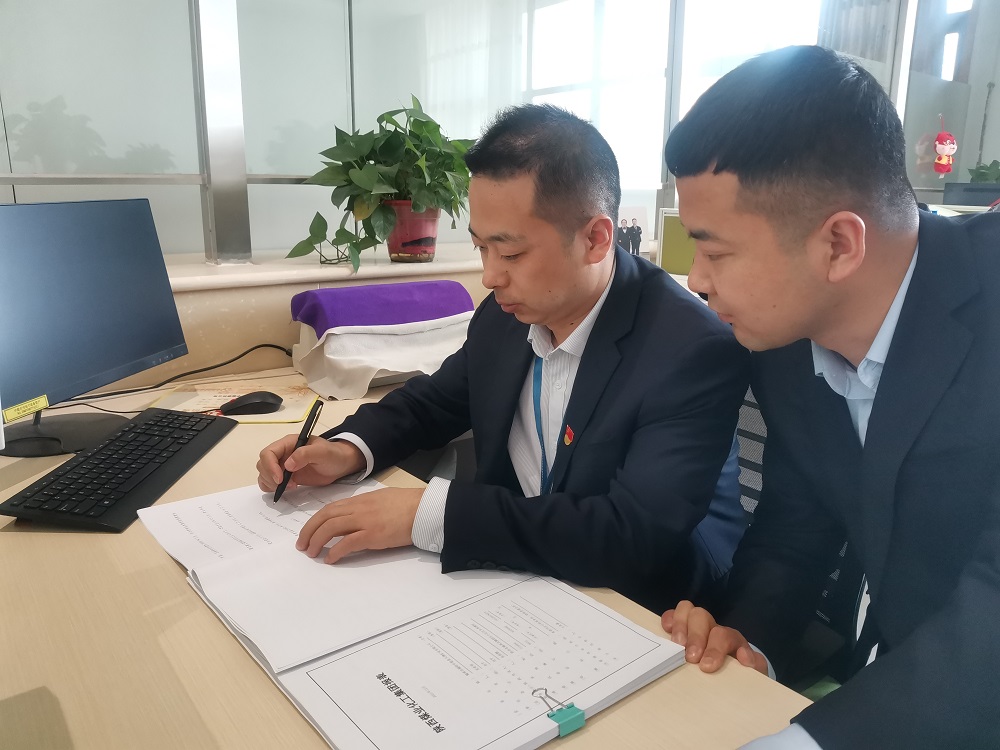 在对比全面预算做经营指标分析.jpg