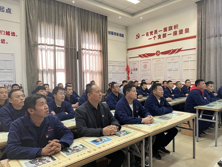 1699663597181541.jpeg 组织党员参与主题党日活动 高旭摄.JPG